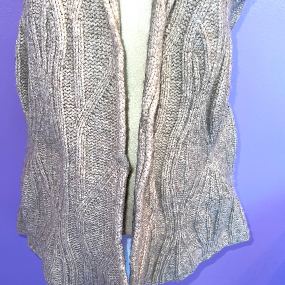 CABI CHUNKY ROPE KNIT OPEN VEST SWEATER